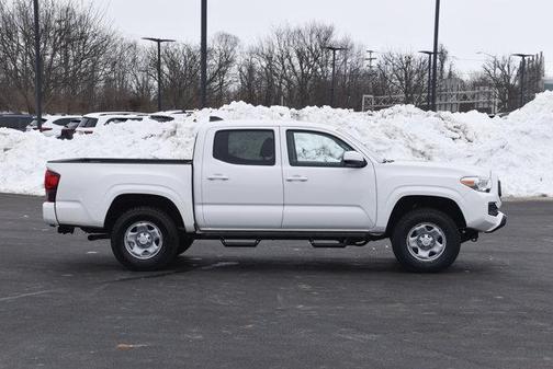 2022 Toyota Tacoma SR