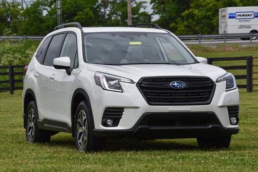 2024 Subaru Forester Premium