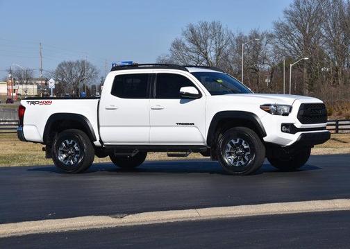 2018 Toyota Tacoma SR