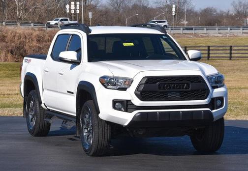 2018 Toyota Tacoma SR