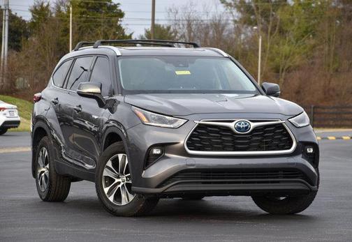 2021 Toyota Highlander Hybrid XLE