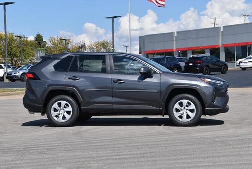 2025 Toyota RAV4 LE