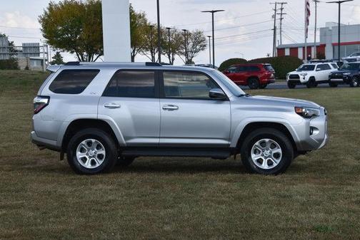 2024 Toyota 4Runner SR5