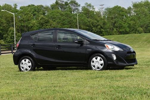 2016 Toyota Prius c Two