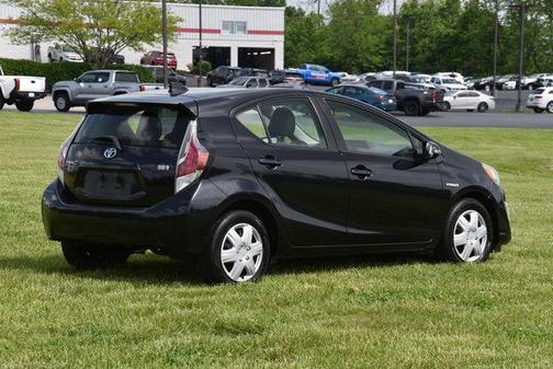 2016 Toyota Prius c Two