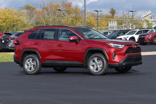 2025 Toyota RAV4 XLE