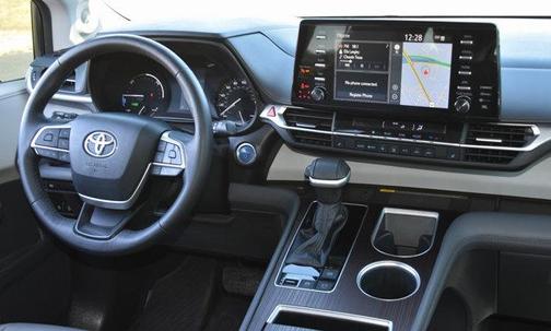 2021 Toyota Sienna XLE 7 Passenger