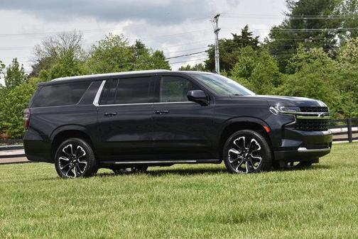 2023 Chevrolet Suburban LS