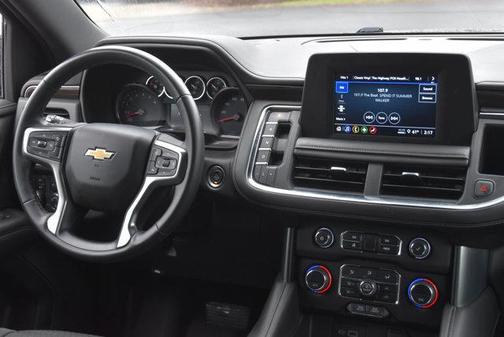 2023 Chevrolet Suburban LS