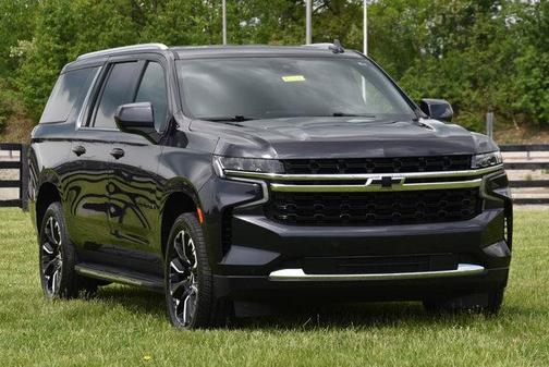 2023 Chevrolet Suburban LS