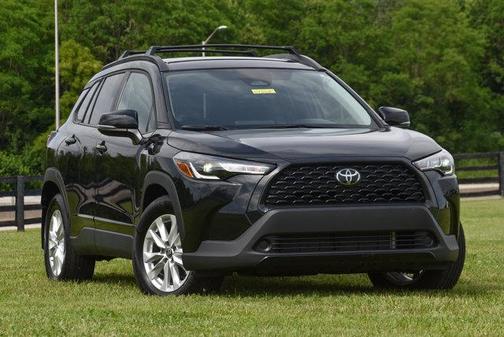 2024 Toyota Corolla Cross LE