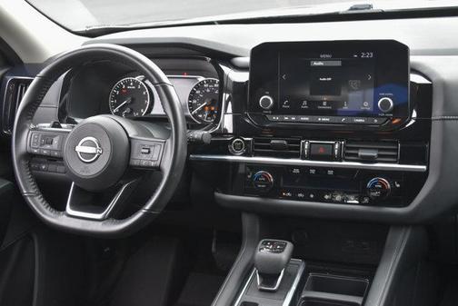 2024 Nissan Pathfinder SV 4WD