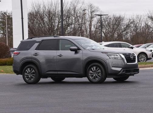 2024 Nissan Pathfinder SV 4WD