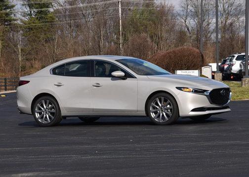 2025 Mazda Mazda3 FWD w/Preferred Package