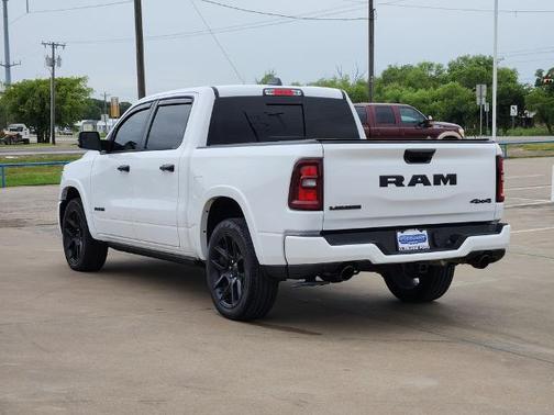 2025 RAM 1500 LARAMIE