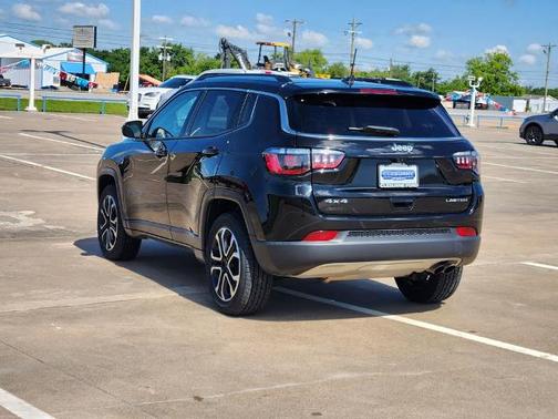 2022 Jeep Compass LIMITED