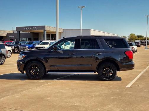 2023 Ford Expedition XLT