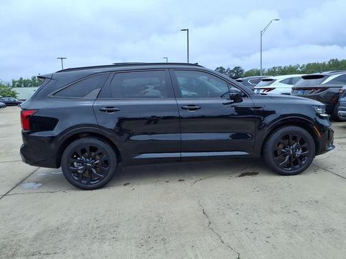 Ebony Black 2023 Kia Sorento SX