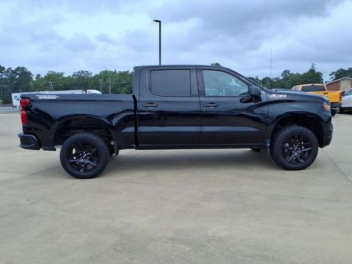 Sand Dune Metallic 2022 Chevrolet Silverado 1500 Custom Trail Boss