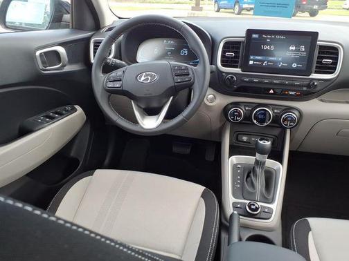 Onyx Black 2026 Hyundai VENUE SEL