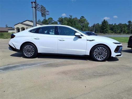 2025 Hyundai SONATA Hybrid Limited