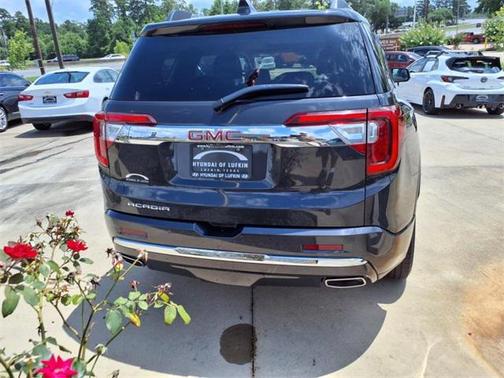 2020 GMC Acadia Denali