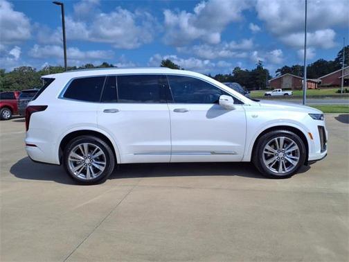 2024 Cadillac XT6 Premium Luxury FWD