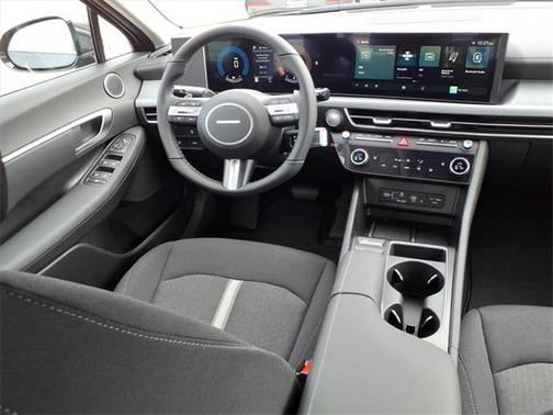 2026 Hyundai SONATA SEL