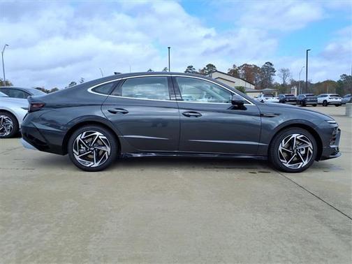 2026 Hyundai SONATA SEL