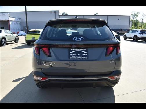 2024 Hyundai TUCSON SE