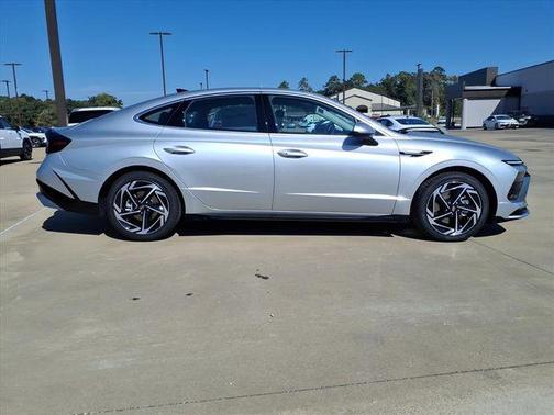 2026 Hyundai SONATA SEL