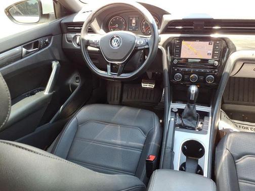 Pure White 2021 Volkswagen Passat 2.0T R-Line