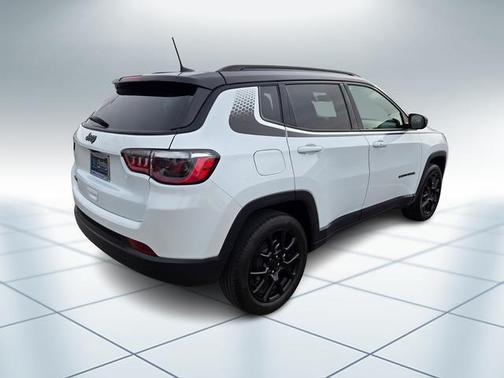 2023 Jeep Compass Altitude