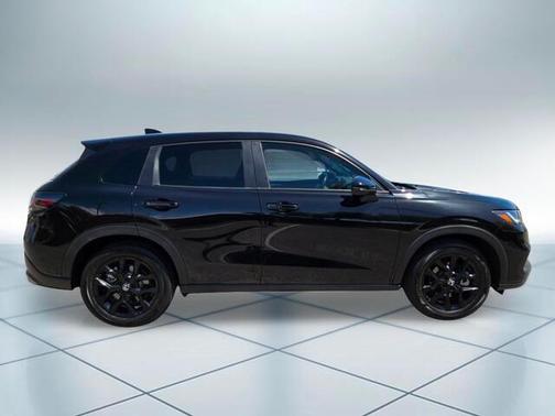 Crystal Black Pearl 2024 Honda HR-V Sport