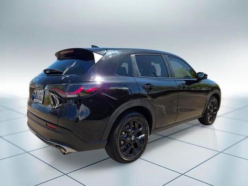 Crystal Black Pearl 2024 Honda HR-V Sport