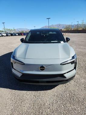 2025 Volvo EX30 Twin Motor Plus