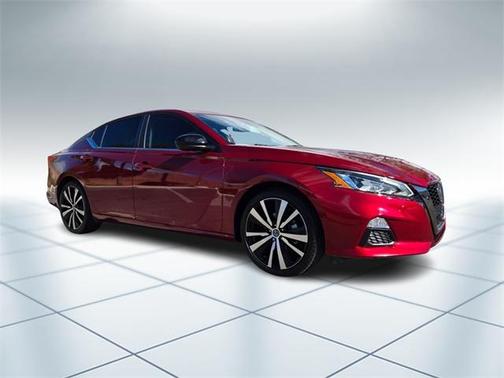 2022 Nissan Altima 2.5 SR