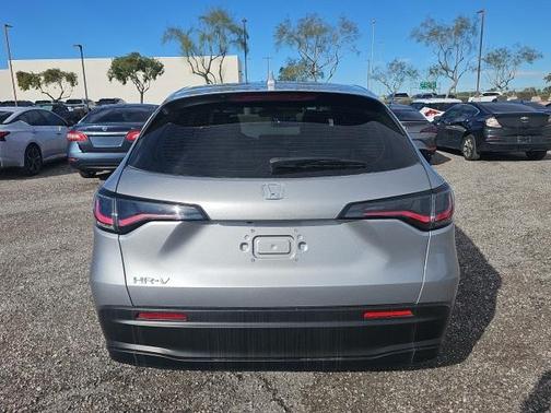 2025 Honda HR-V LX