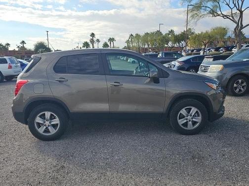 2022 Chevrolet Trax LS