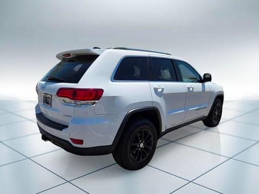 Bright White Clearcoat 2021 Jeep Grand Cherokee Laredo X