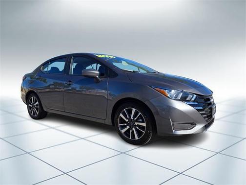 2024 Nissan Versa 1.6 SV