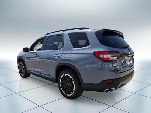 Sonic Gray Pearl 2026 Honda Pilot Touring S