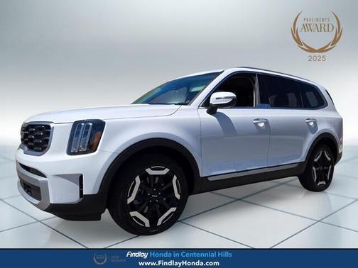 Glacial White Pearl 2024 Kia Telluride S