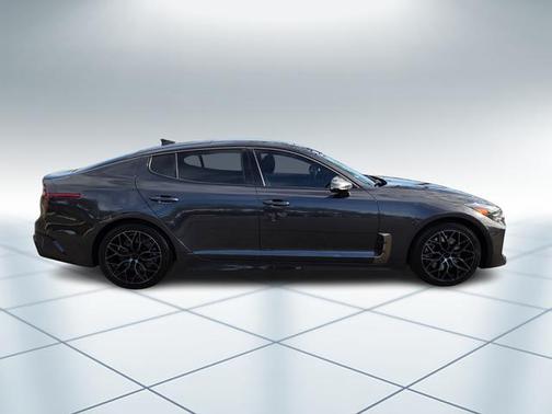 2022 Kia Stinger GT-Line