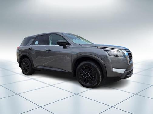 2023 Nissan Pathfinder S