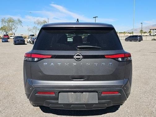 2023 Nissan Pathfinder S