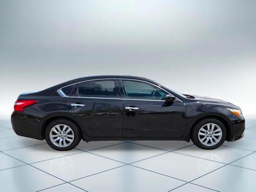 Black 2017 Nissan Altima 2.5 S