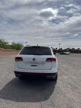 2022 Volkswagen Atlas 3.6L SE w/Technology