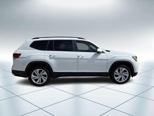 2022 Volkswagen Atlas 3.6L SE w/Technology