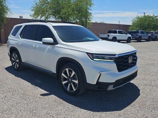Platinum White Pearl 2025 Honda Pilot Touring